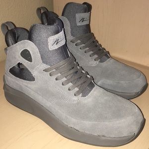 Article No. high top sneakers